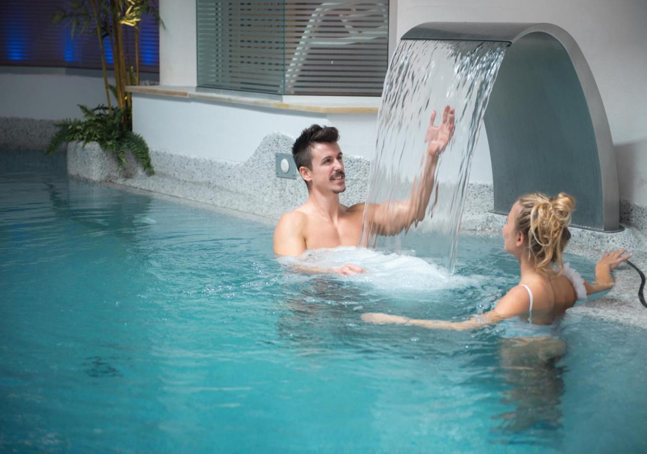 Caminetto Hotel 3*